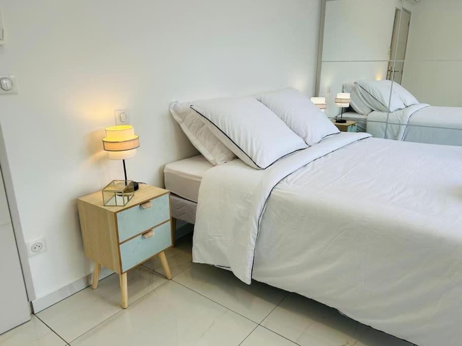 Climatisee Avec Piscine Partagee , Terrasse Et Parking * Prunelli-di-Fiumorbo