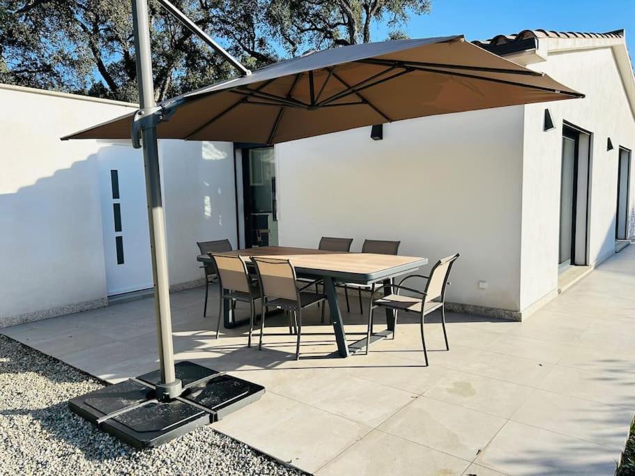 Climatisee Avec Piscine Partagee , Terrasse Et Parking Prunelli-di-Fiumorbo